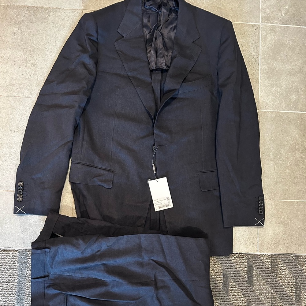 Men’s BRAND NEW SUITSUPPLY Navy Tailored Milano Suit Sz 44R